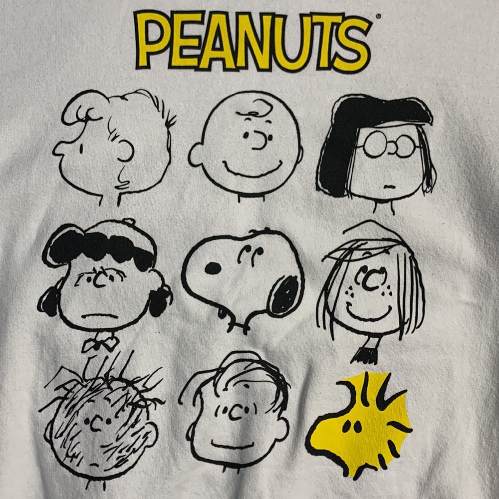 Peanuts Graphic White Crewneck Sweater Size Medium
